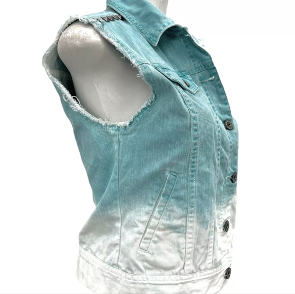 Bullhead Women’s Regular Fit Denim Vest Button Front Aqua White Size Large - Picture 5 of 11